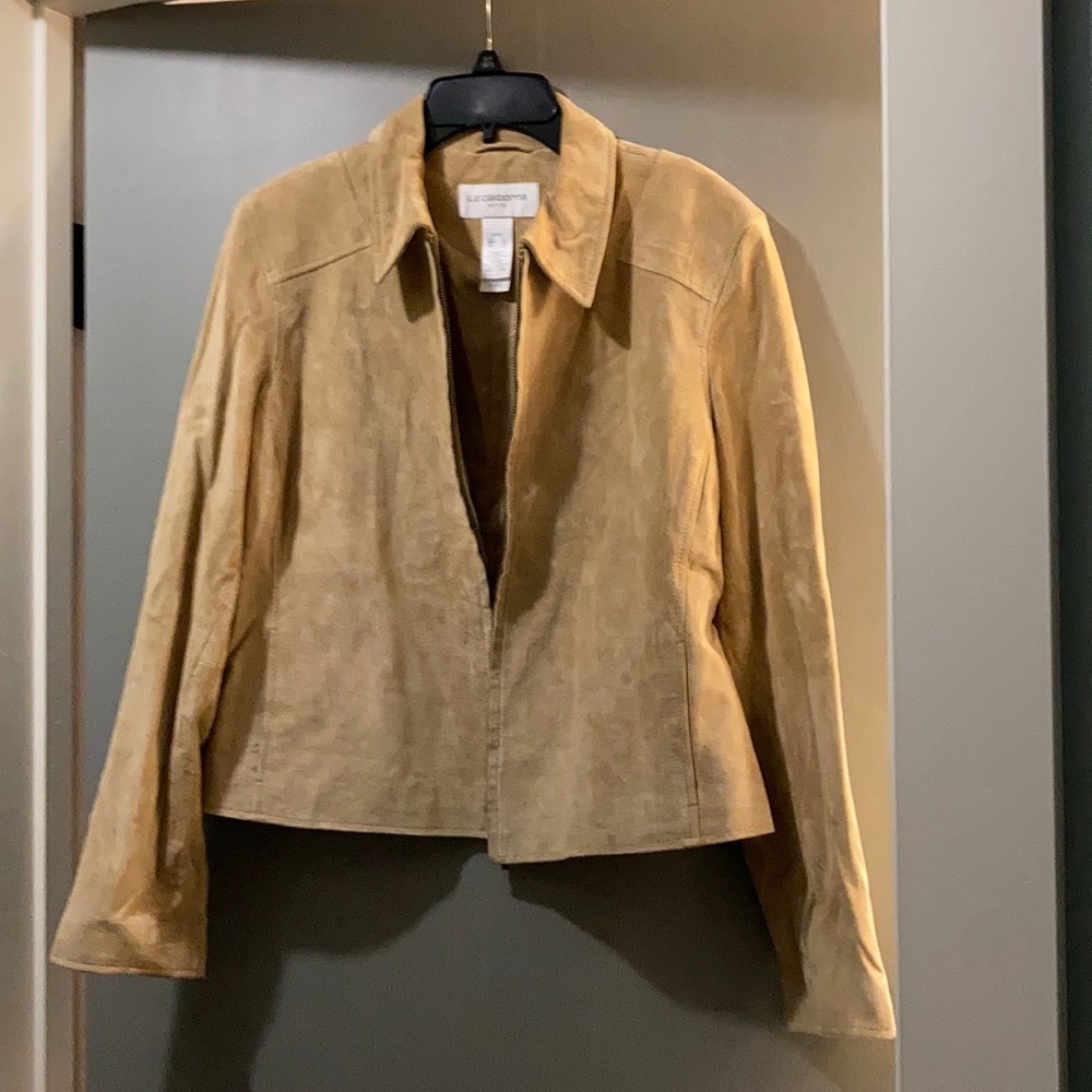 Women’s suede jacket